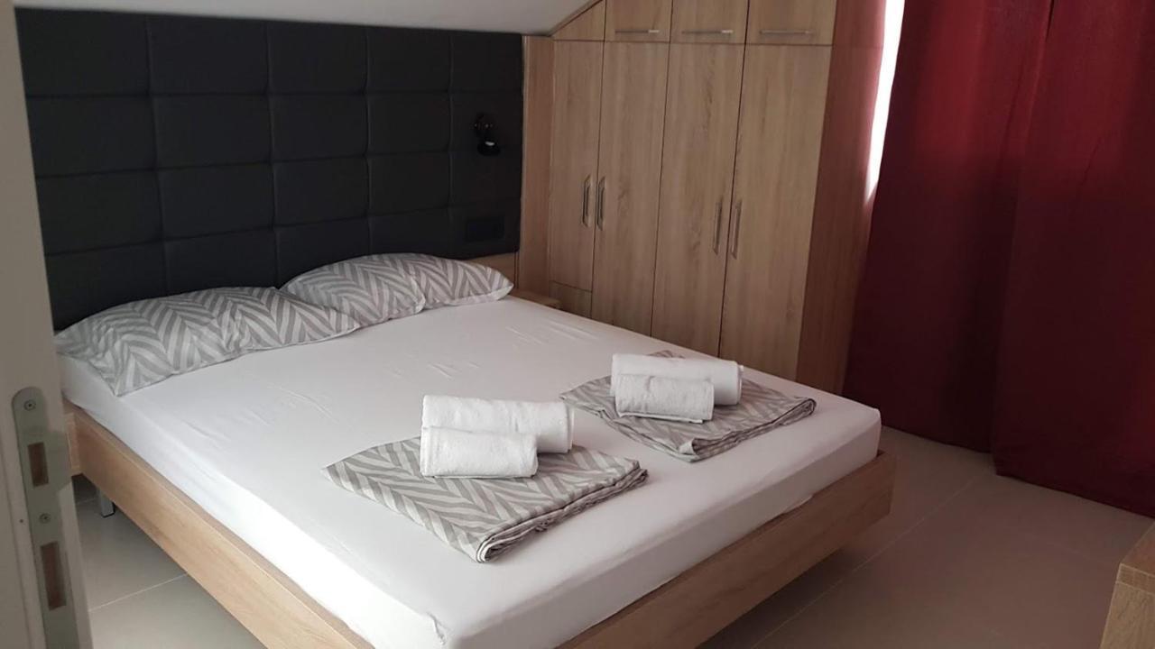 Elizabeta Deluxe Rooms Biograd Na Moru Ngoại thất bức ảnh