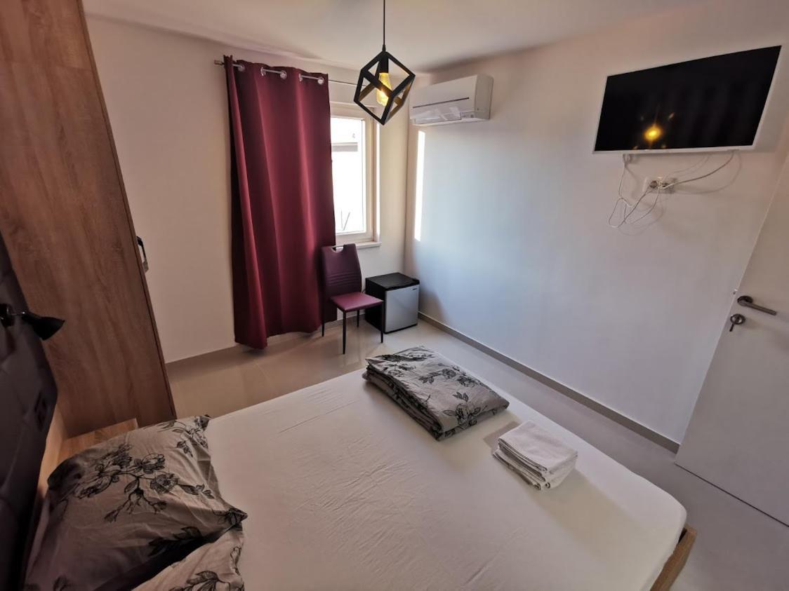 Elizabeta Deluxe Rooms Biograd Na Moru Ngoại thất bức ảnh