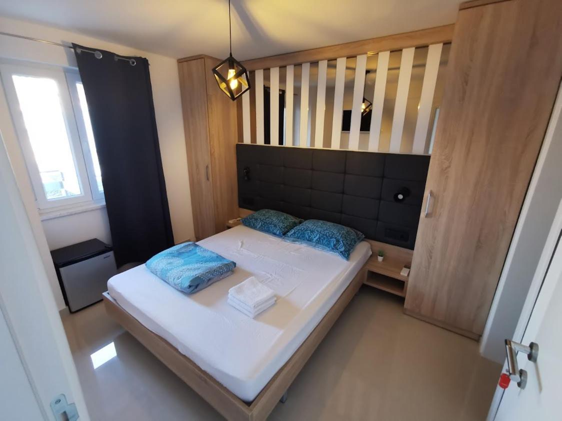 Elizabeta Deluxe Rooms Biograd Na Moru Ngoại thất bức ảnh