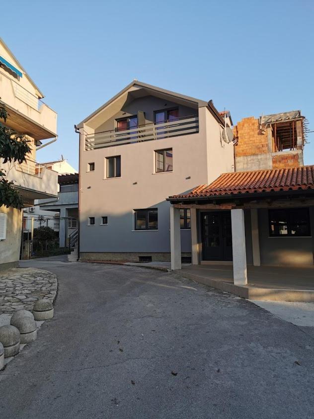 Elizabeta Deluxe Rooms Biograd Na Moru Ngoại thất bức ảnh