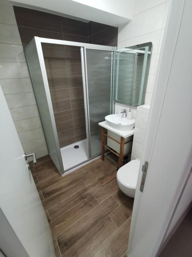 Elizabeta Deluxe Rooms Biograd Na Moru Ngoại thất bức ảnh