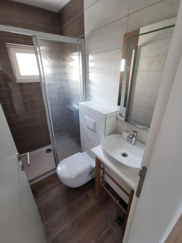 Elizabeta Deluxe Rooms Biograd Na Moru Ngoại thất bức ảnh