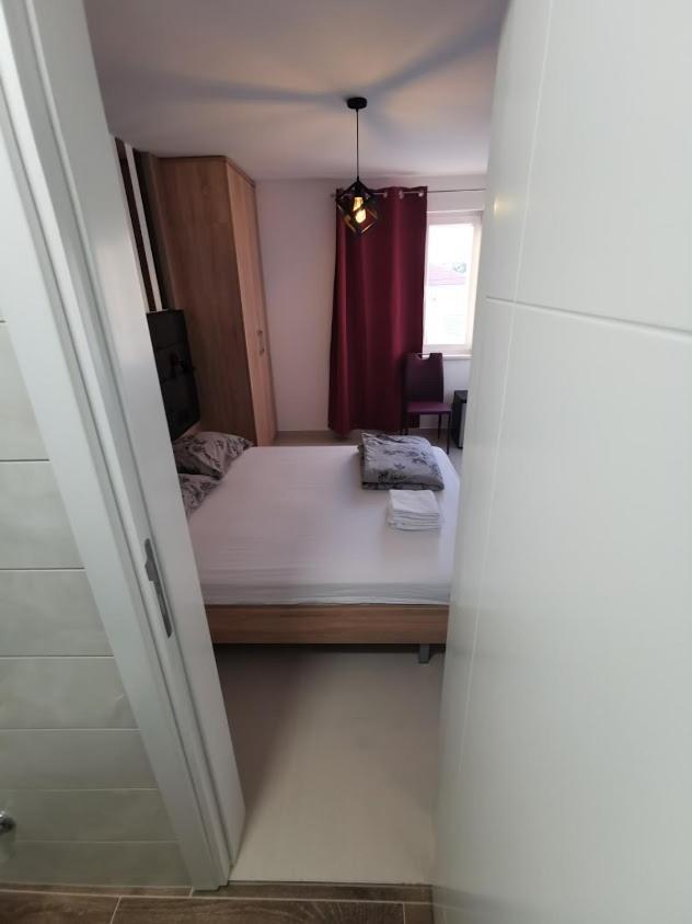 Elizabeta Deluxe Rooms Biograd Na Moru Ngoại thất bức ảnh