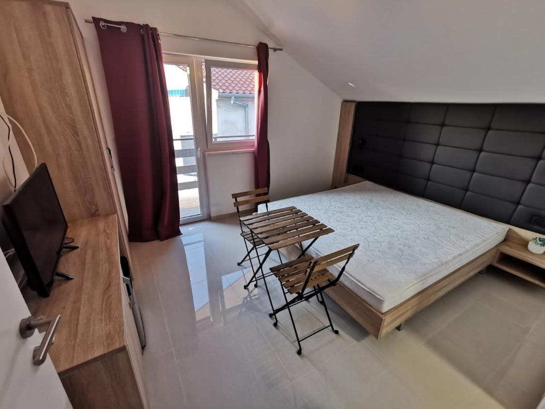 Elizabeta Deluxe Rooms Biograd Na Moru Ngoại thất bức ảnh
