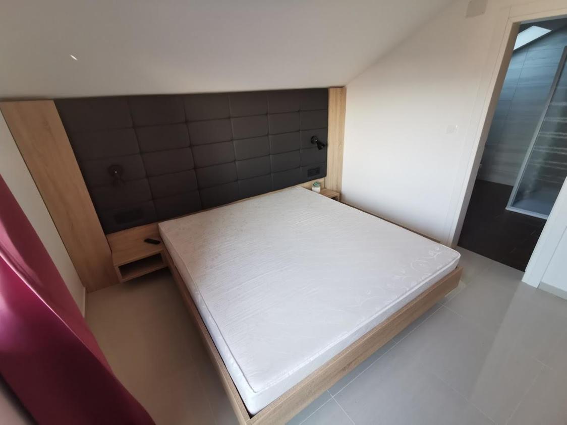 Elizabeta Deluxe Rooms Biograd Na Moru Ngoại thất bức ảnh