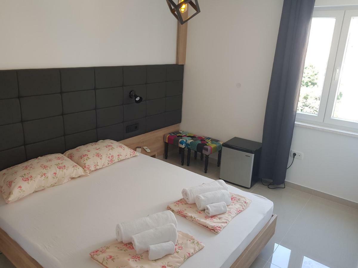 Elizabeta Deluxe Rooms Biograd Na Moru Ngoại thất bức ảnh